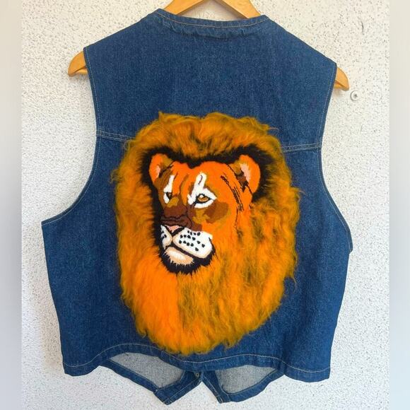 Lion embroidered denim vest Ely Cattleman vintage unisex XL unique western boho - Picture 1 of 6